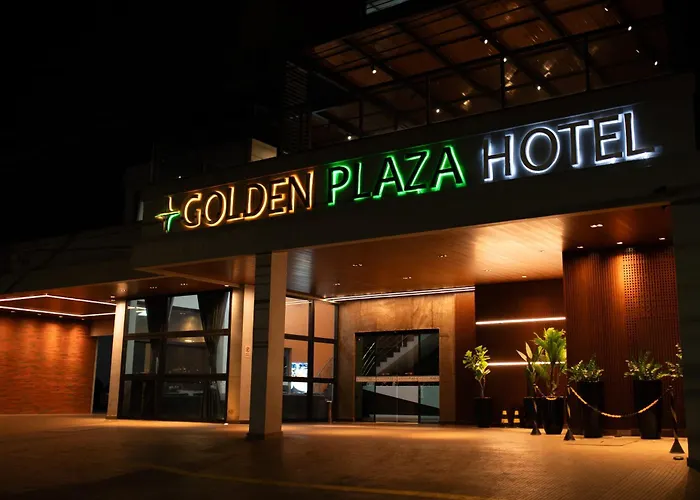 Golden PlazaHotel Em